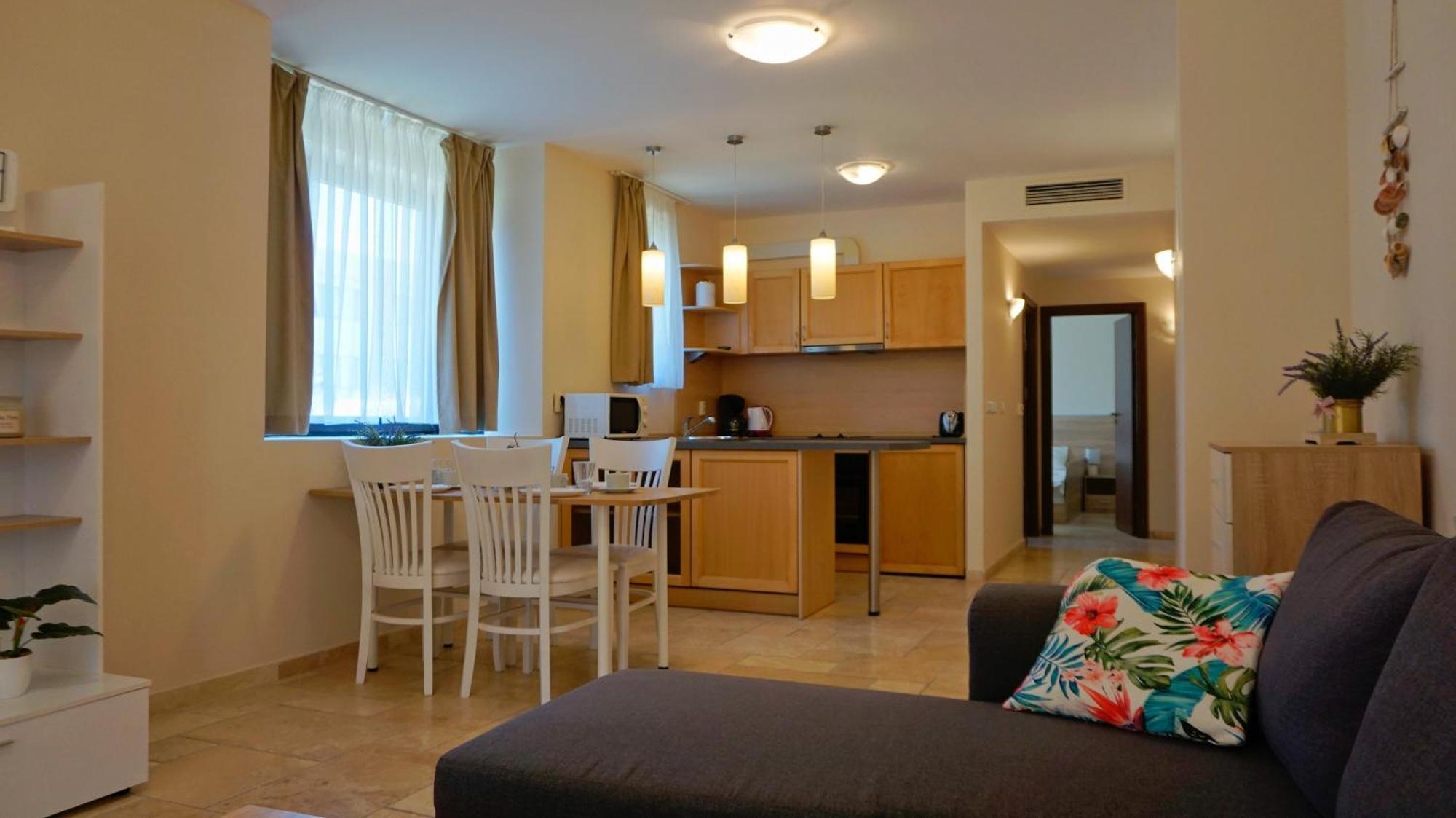 Ваканционни Апартаменти Калиакрия - Holiday Apartments Kaliakria โทโพลา ภายนอก รูปภาพ